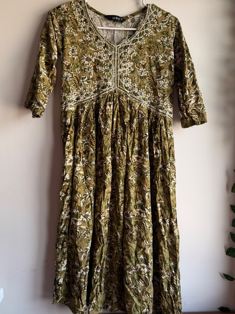 Boho Olive Green Floral Embroidered Sequin Midi Dress Size M 3/4 Sleeve